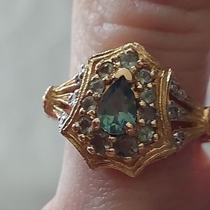 Genuine alexandrite and gold ring